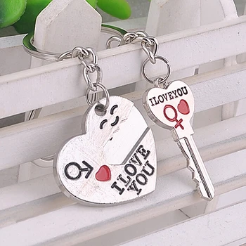 2Pcs/set Ljubezen Srce obesek za ključe Nekaj Keychain Key Ring Novo Modno Darilo Dodatki Za Otroke, Prijatelje, Darilo Za Fanta, Moža Slike 2